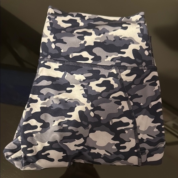 Fabletics PowerHold Camouflage Leggings - Picture 1 of 11